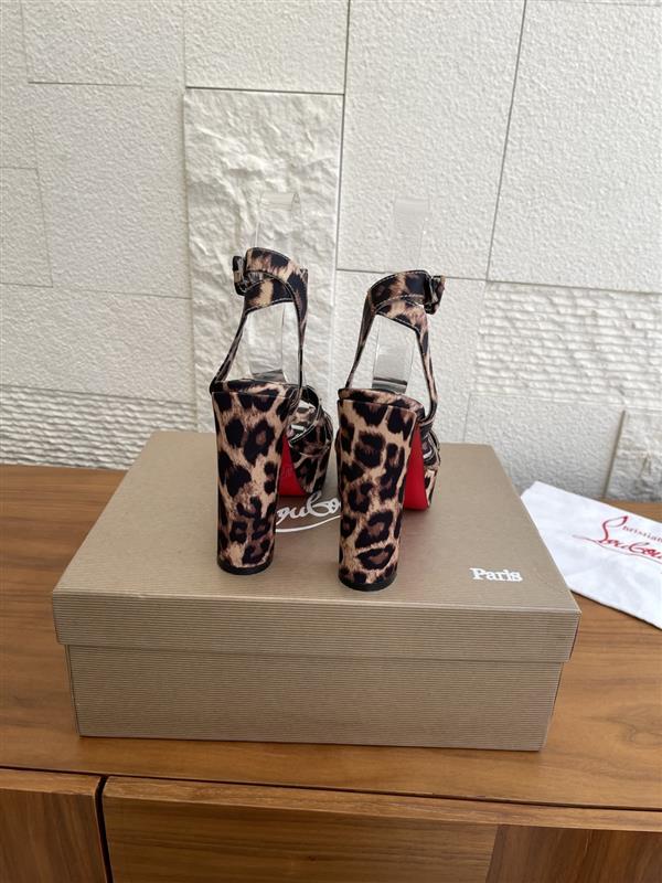 2025112810105230 350